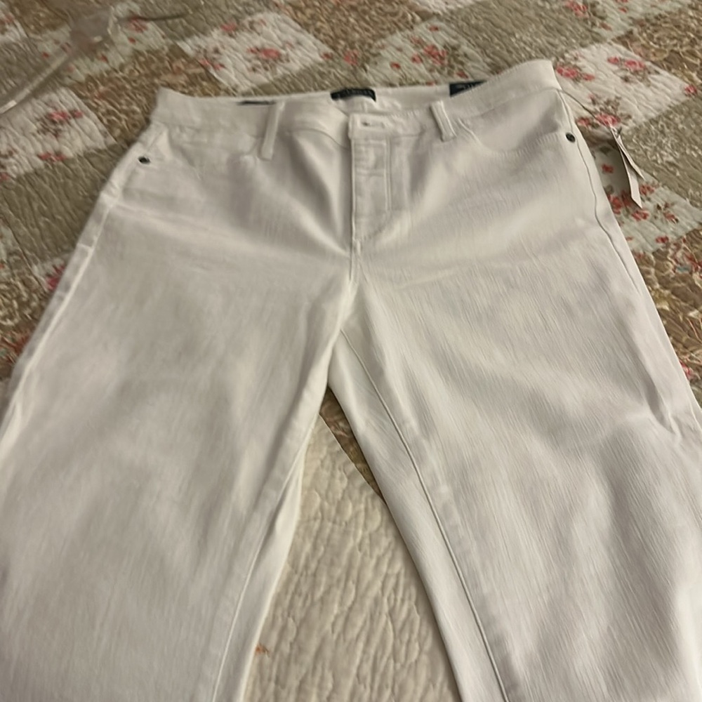 Talbots Women's Straight Jegging Crop White Jeans
Size 8p/NWT - Picture 5 of 5